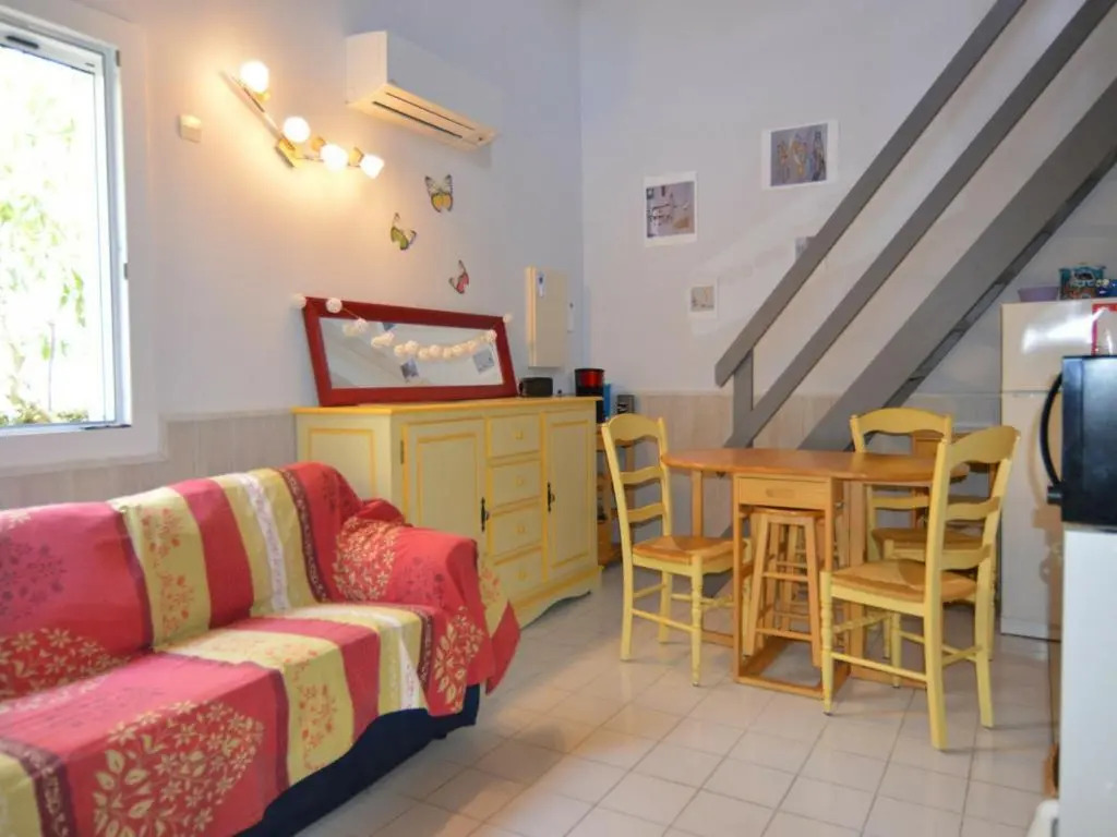 Maison Mèze, 1 pièce, 4 personnes - FR-1-604-21