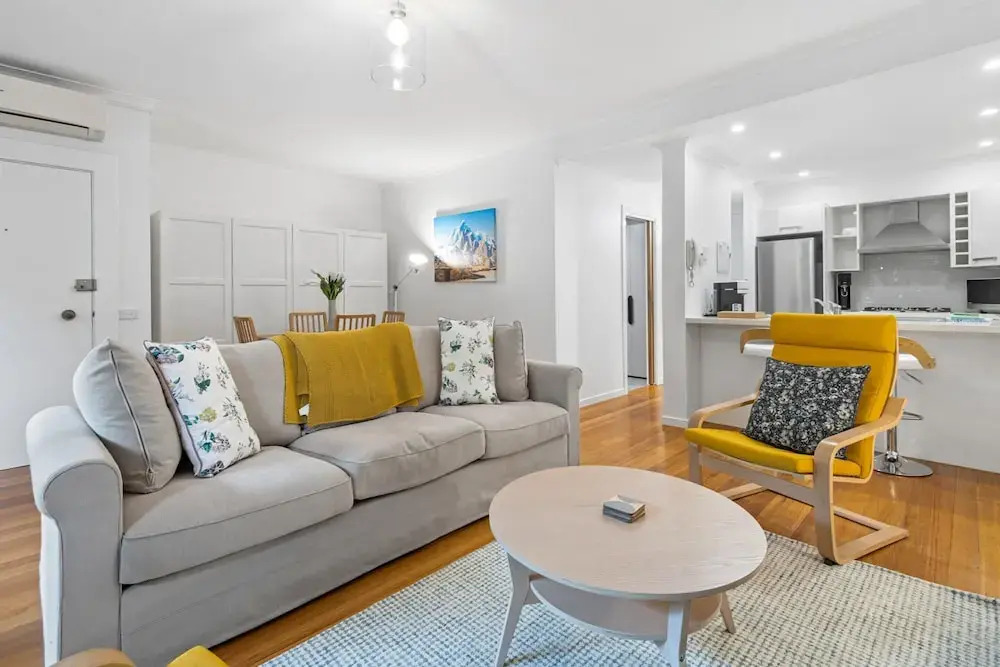 Perfect 2-bed Inner-city Home With Pool & BBQ Area