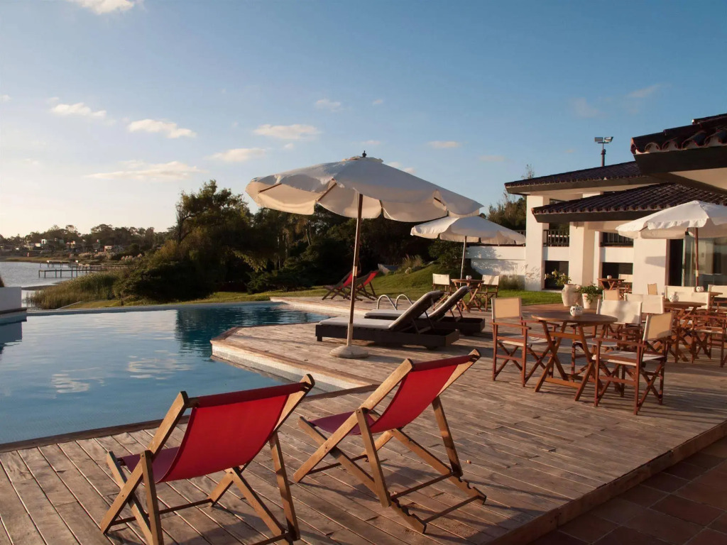 Barra Brava Casa De Mar Hotel