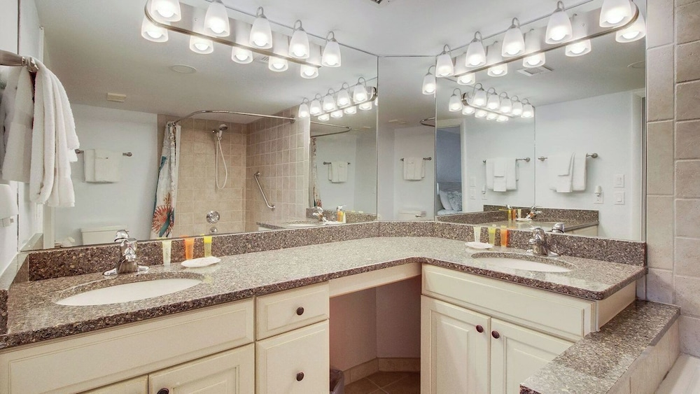 322 D Shipwatch by Avantstay Community Pool Access & Close to Beach!