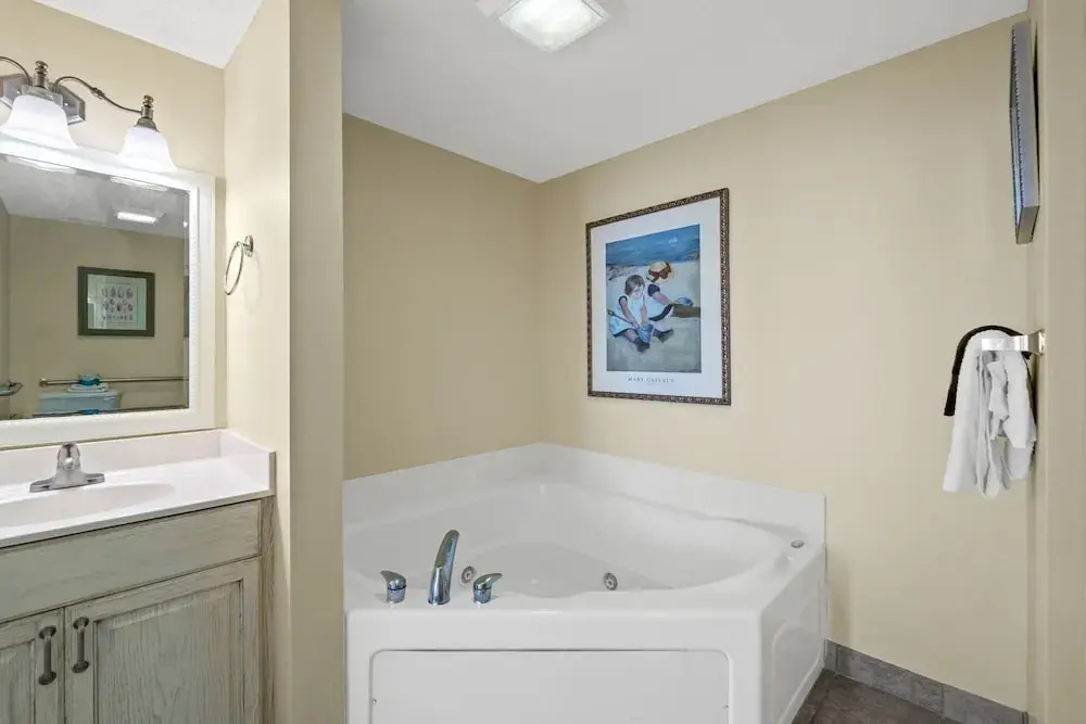Waters Edge 205 - Melissa`s Happy Place