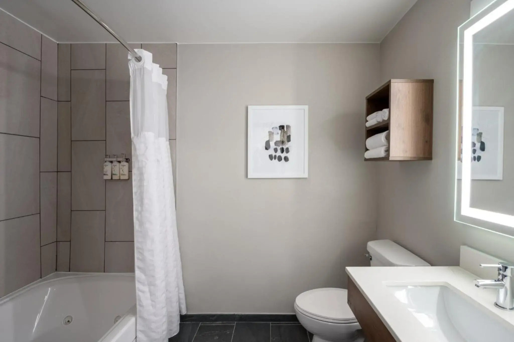 Staybridge Suites West Des Moines by IHG