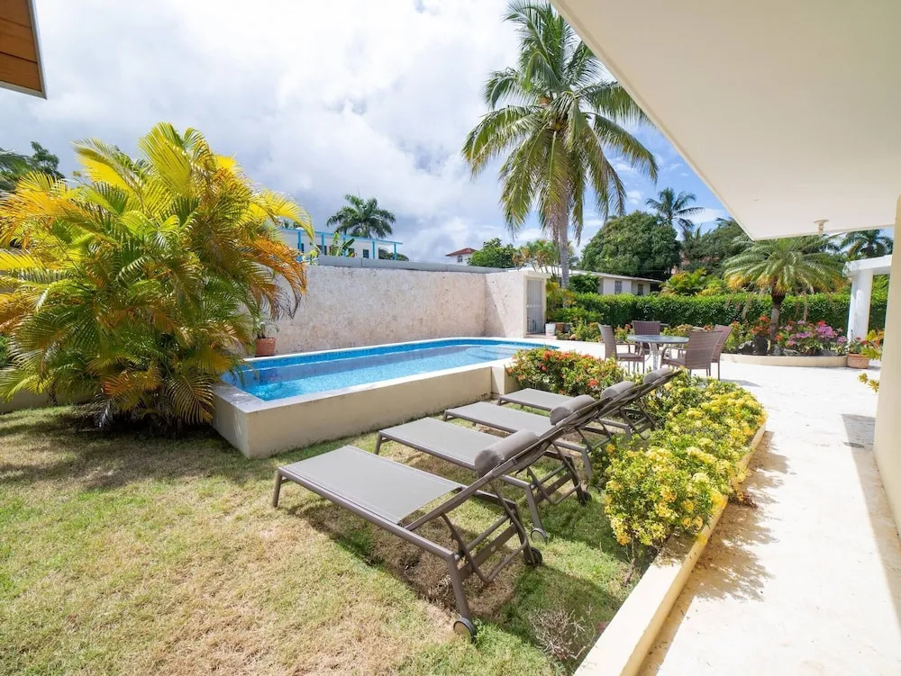 Casati Golden House, Great Pool & Garden!