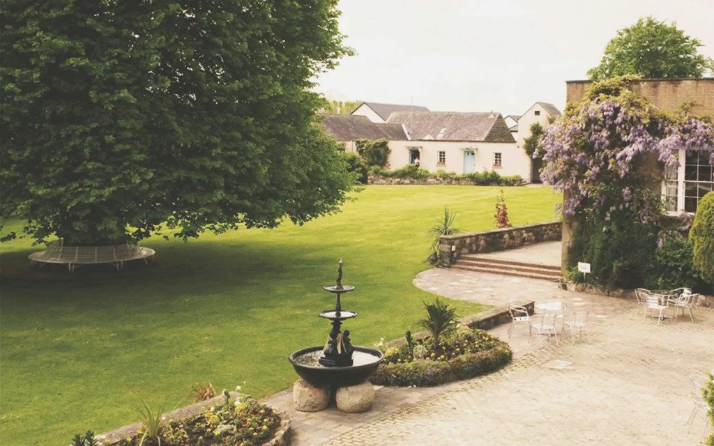Dunadry Hotel And Gardens