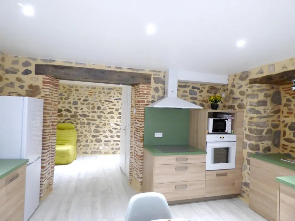 House With 3 Bedrooms in Brioude, With Wonderful City View and Wifi
