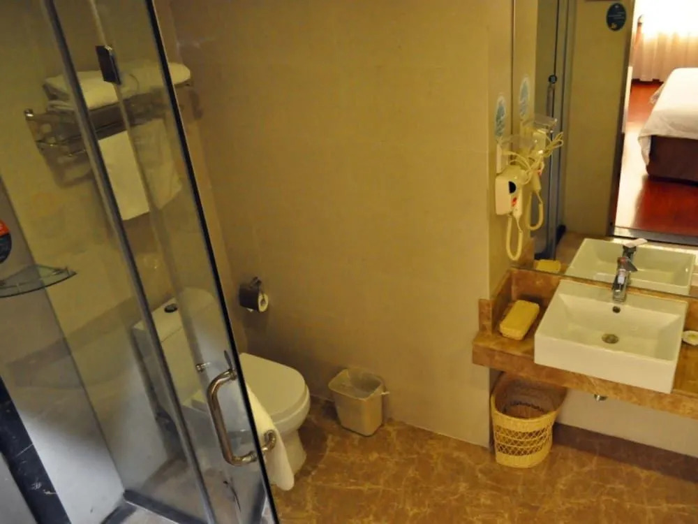 GreenTree Inn Guangdong Guangzhou Baiyun Avenue Yongping Business Hotel