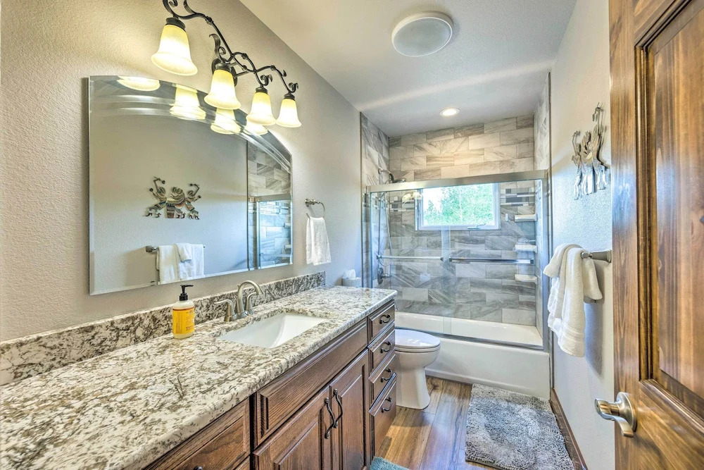 Hot Tub & Mtn View! Cripple Creek Retreat