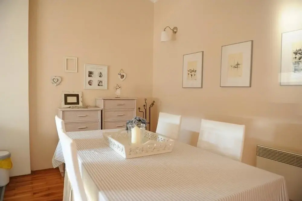 Mirjana - Nearby the sea - A-zoe