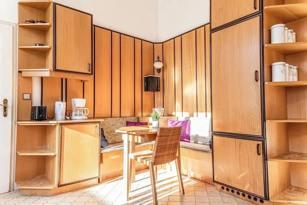 Bright Central Rooms Ideal For Long Stay
