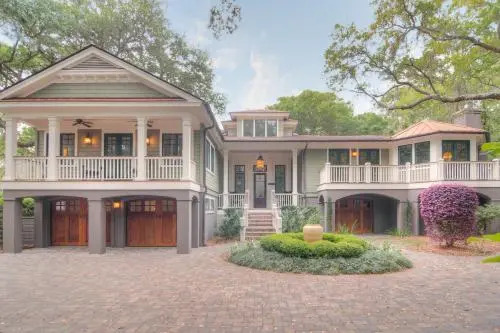 215 Glen Abbey