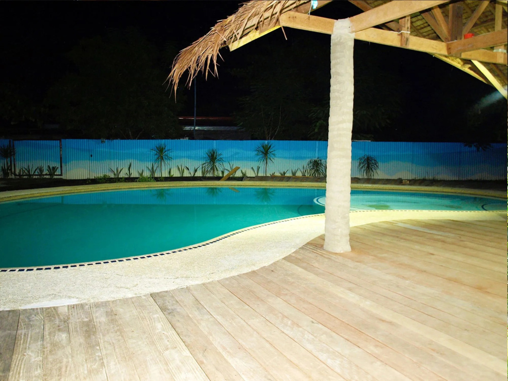 Purple Snapper Dive Resort