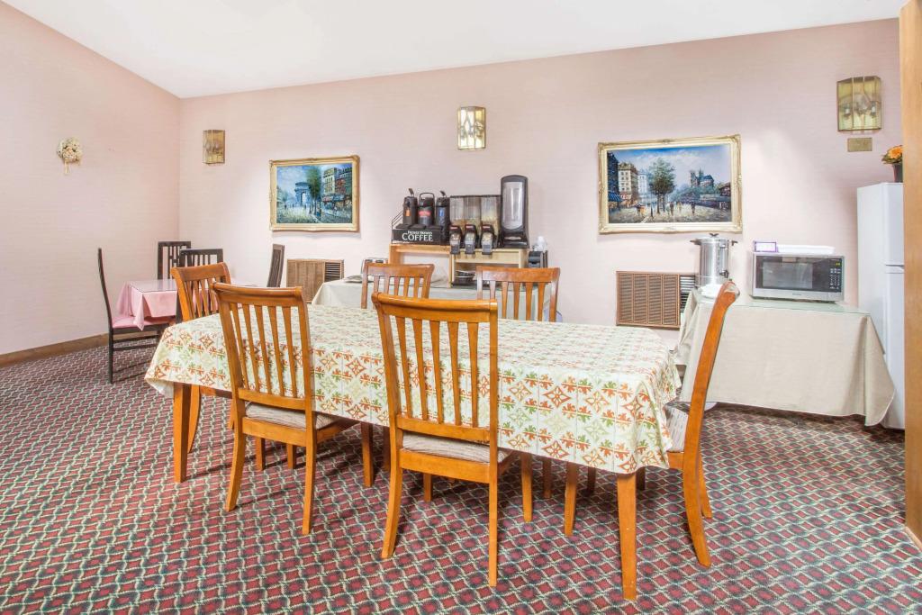Knights Inn Endwell