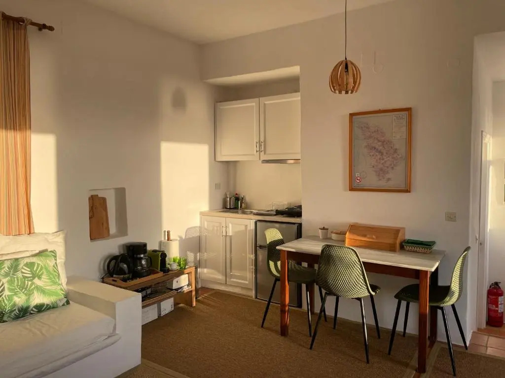 Alkyonis Sunset Suite