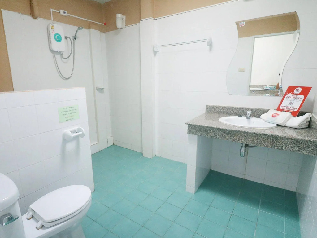 Nida Rooms Chalong Pier Windsor Park
