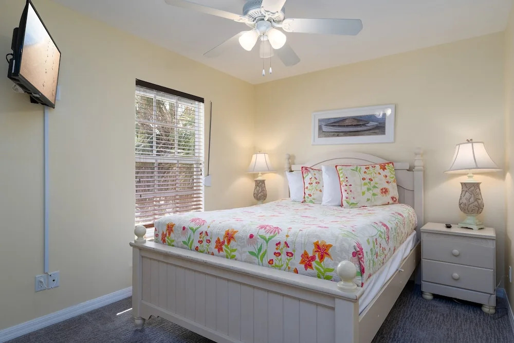 167 Delmar Avenue - Beautiful Private Pool Home on North end of the island home