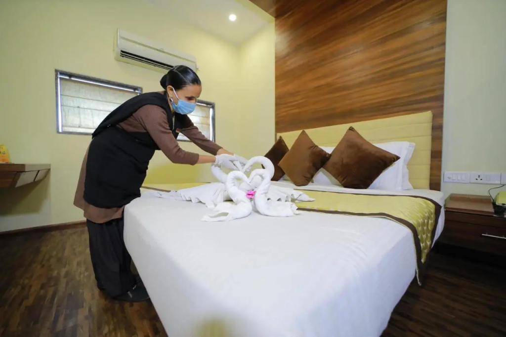 Vijaya Tej Clarks Inn