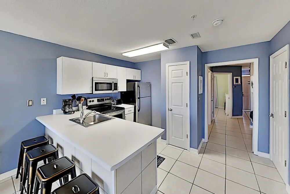 Grand Beach Condominiums #109 - 1 Br condo by RedAwning