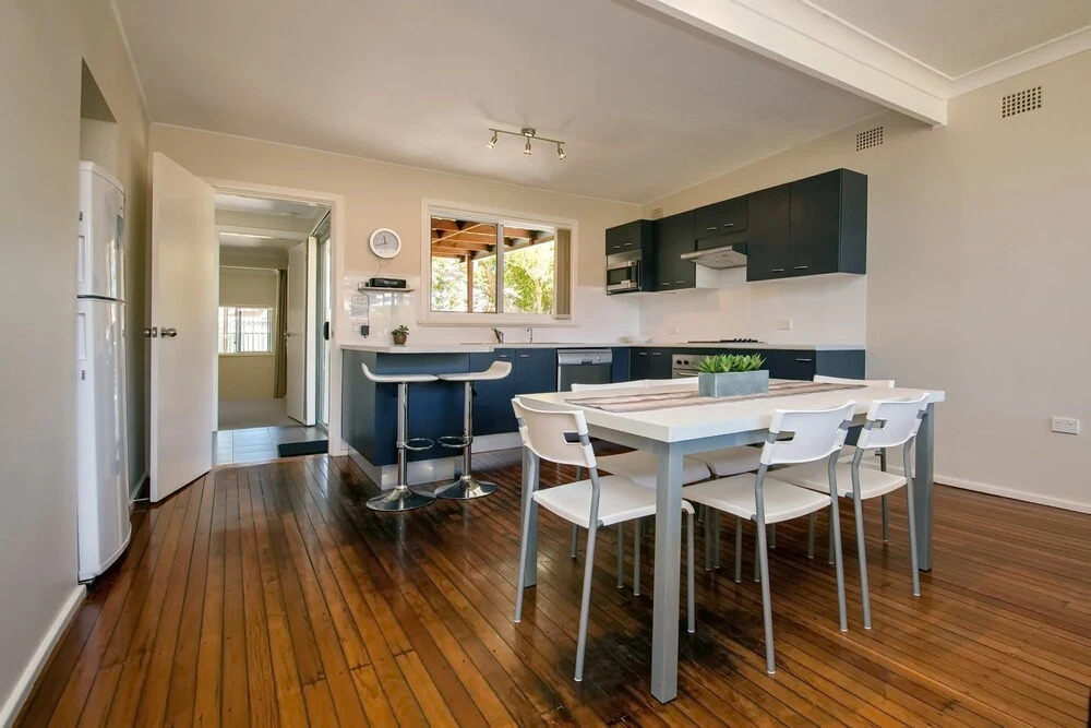 Shoalz, 28 Rigney Street