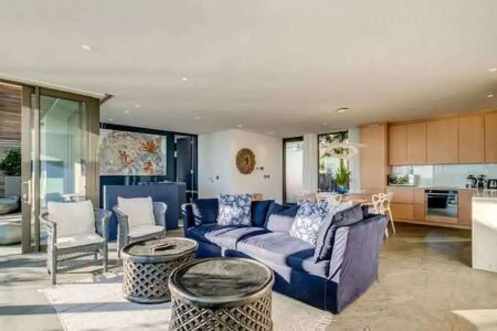 Unique Camps Bay Apartment w Private Pool Coral Sea
