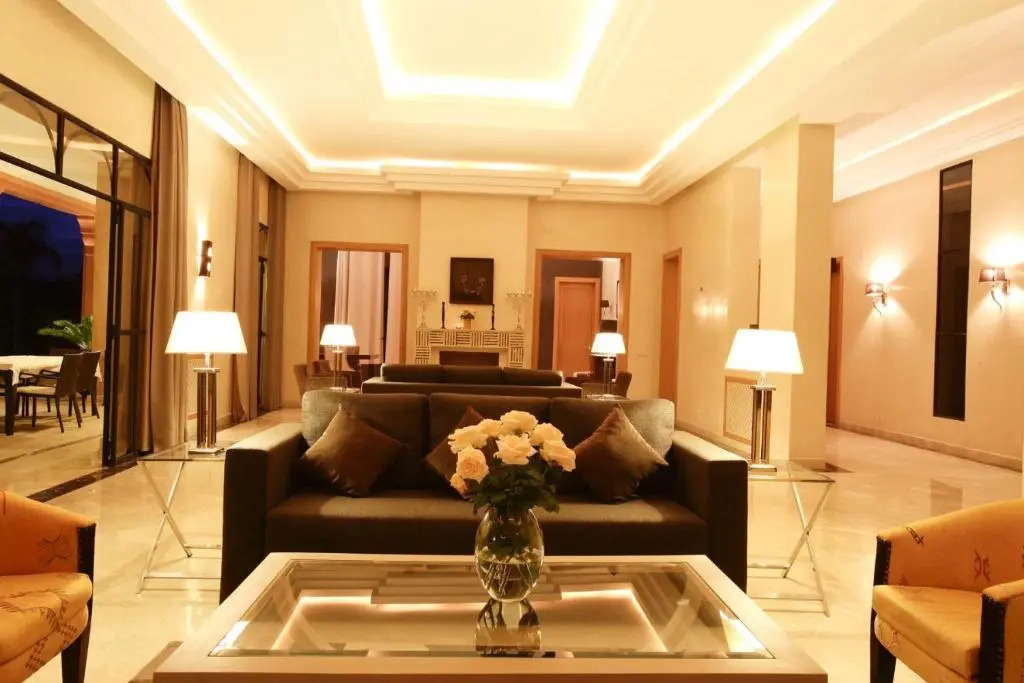 Mexance Villa with large hosting capacity, private heated pool, Fitness and SPA