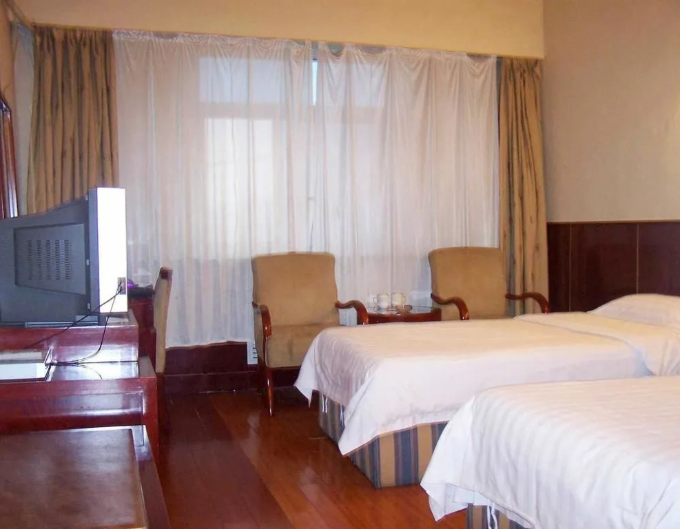 Fengcheng Hotel