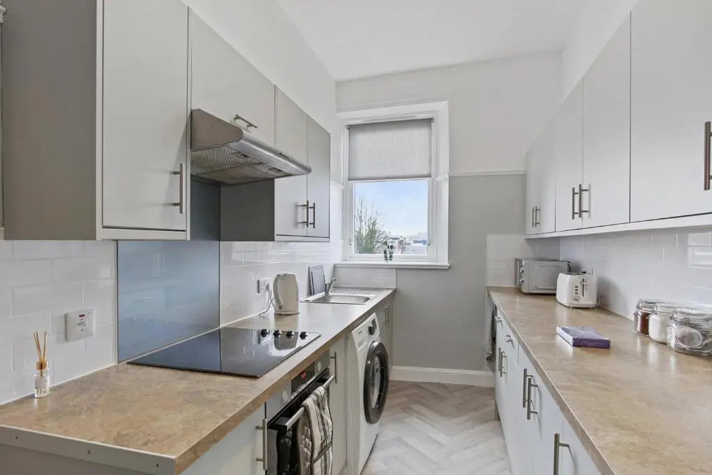 Lovely 3 bedroom apartment in Aberdeen Centre