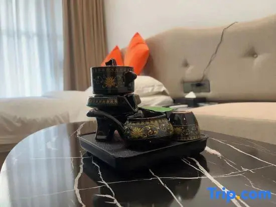Yunduo Shangpin Apartment (Shenzhen Qiankeng Subway Station Branch)