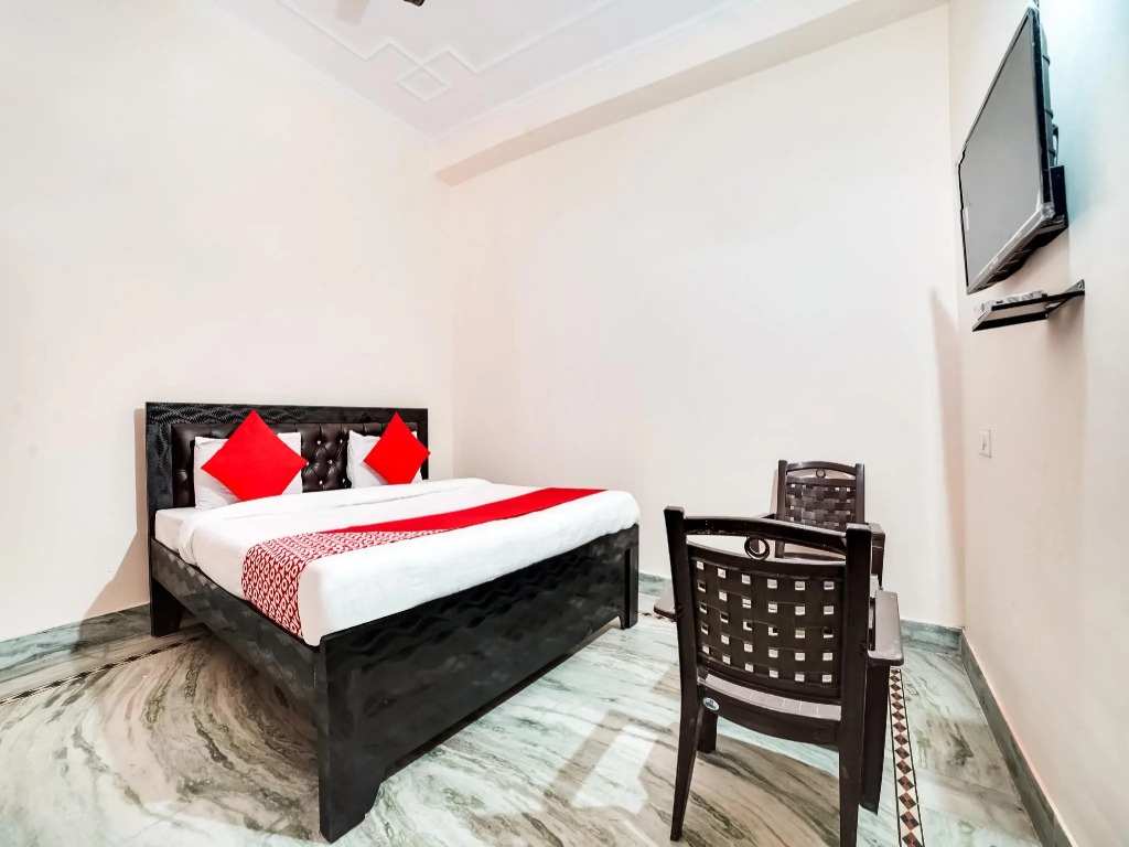 OYO 46805 Shree Golju Palace