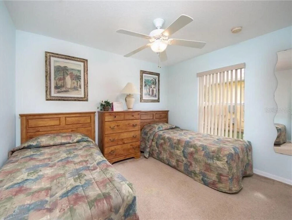 Westerly facing private pool and spa home over looking nature conservation area - 520