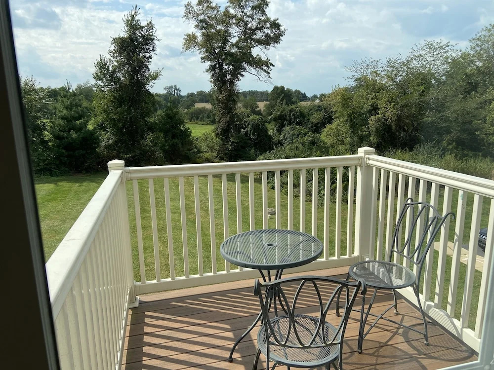 Brinton Suites