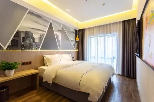 Jinglai Hotel · Curated Shanghai Xujiahui Jiaotong University Branch