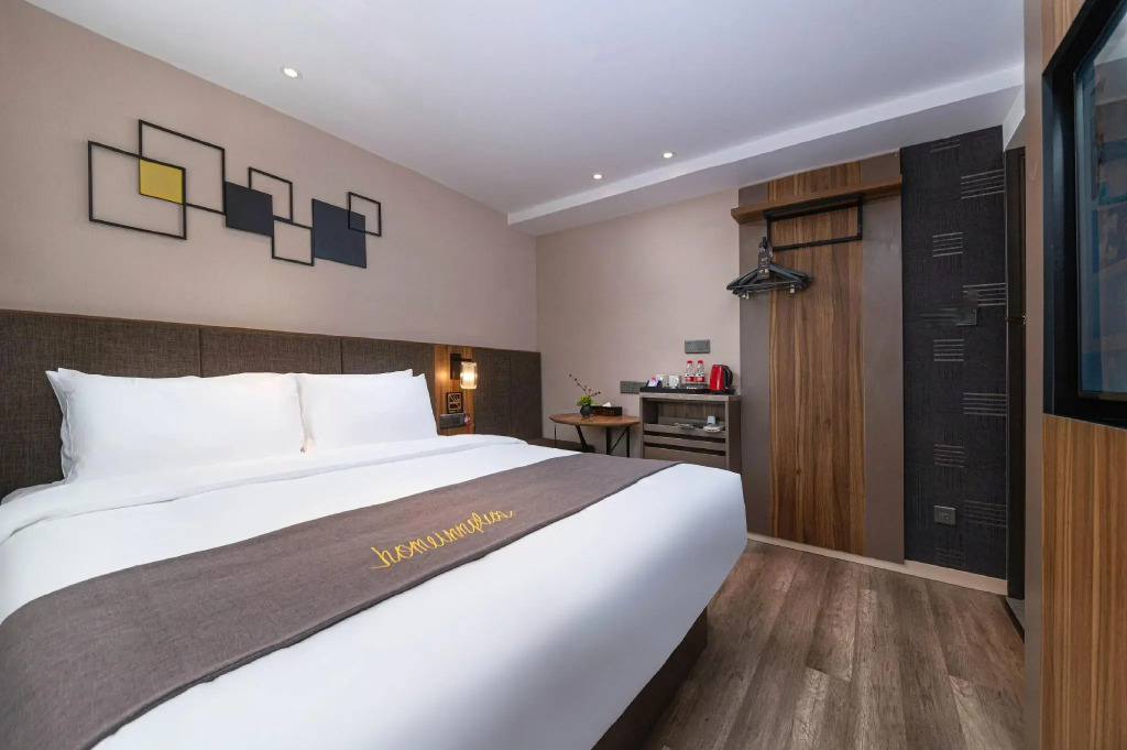 Homeinn Hotel (Zhuhai Gongbei Port Pedestrian Street)