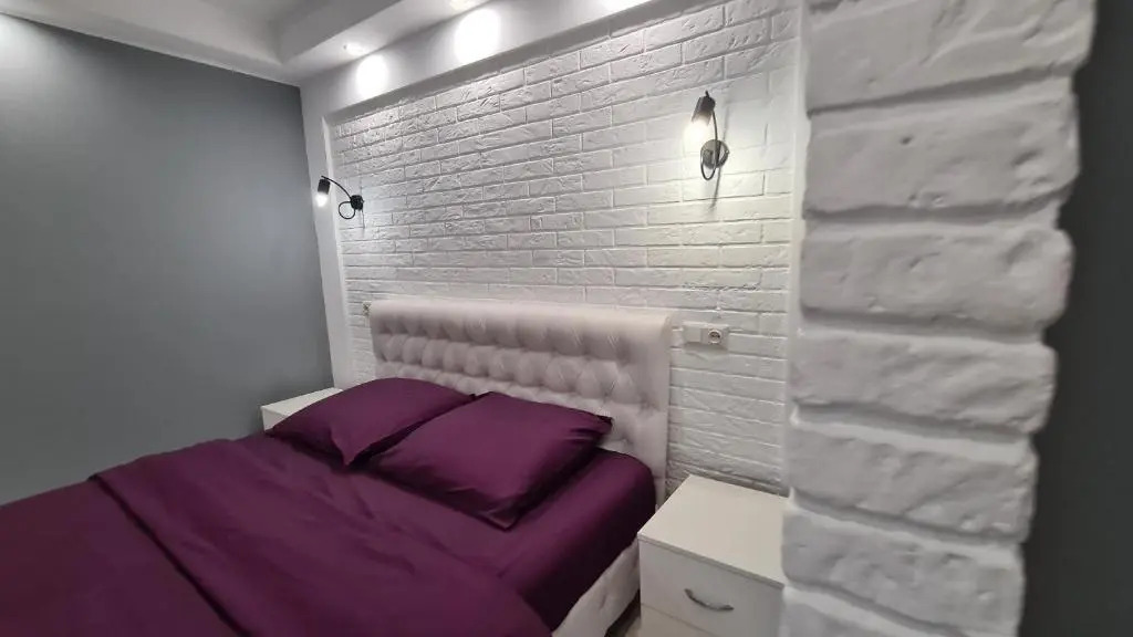 Apartaments on Metalurhiv 34