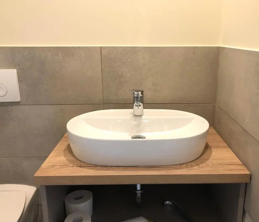 Oase im Südosten - wunderschöne Apartments für 4 Personen mit Terrasse & Stellplatz