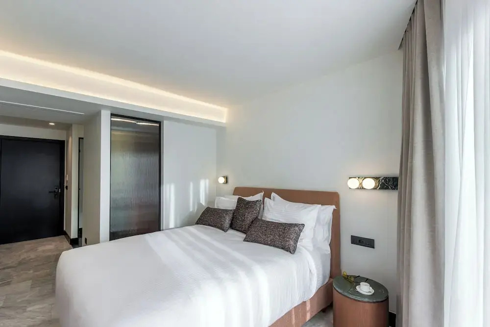 LAvventura Suites