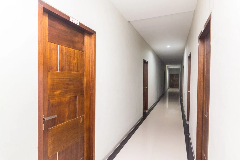 Kara Guest House by OYO Rooms