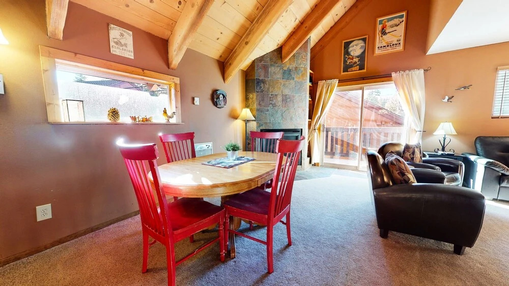 Mammoth View Villas 35