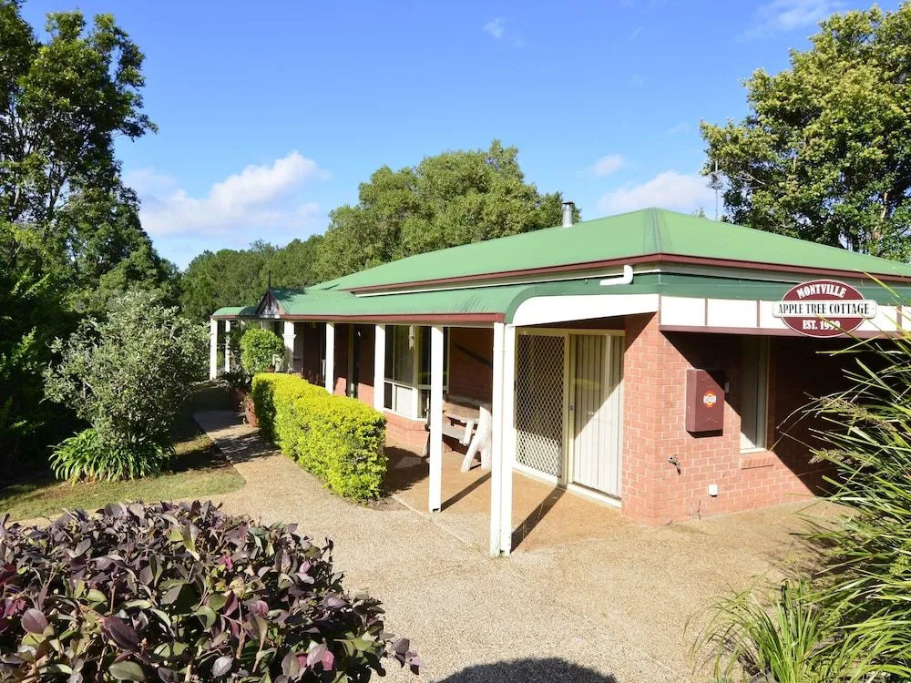 Apple Tree Cottage Montville