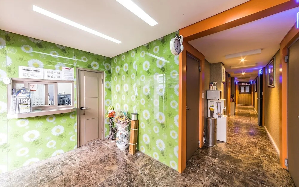 Brown Hotel