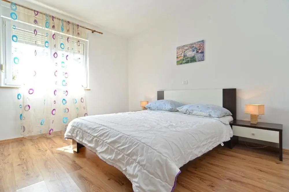 Lovely Flat Just Steps From the Beach