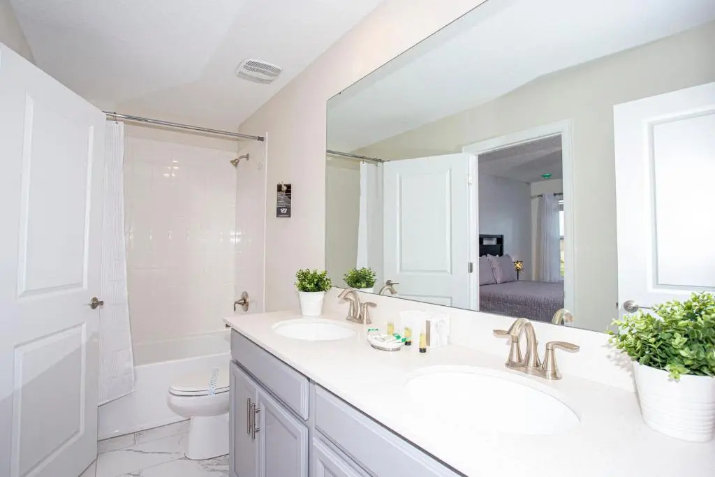Stunning 8 Bd W/ Pool Close To Disney 2887