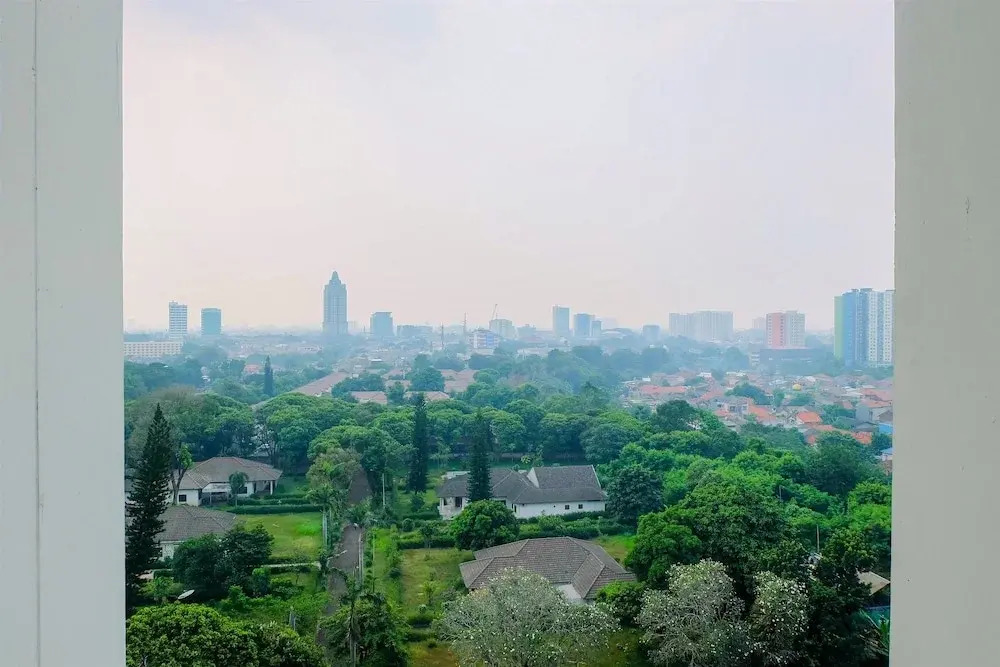 2BR Apartment with City View @ Woodland Park Residence