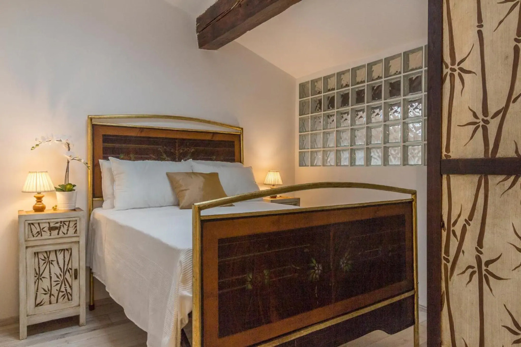 Emma & Olga Apartments -In the city Centre