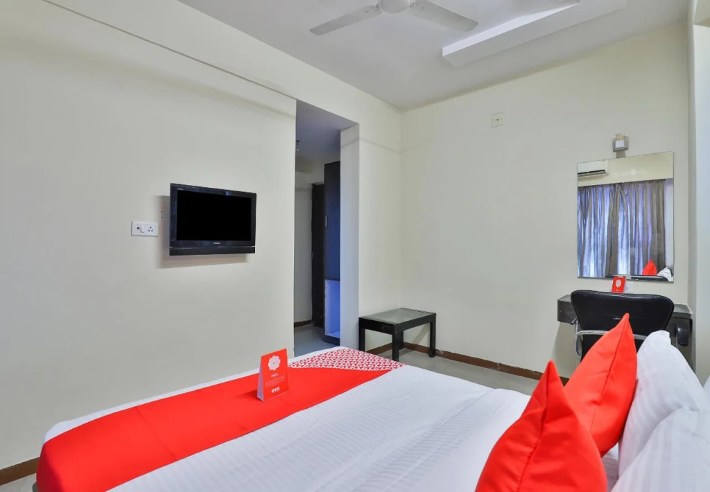 Hotel Arya Corporate by OYO Rooms
