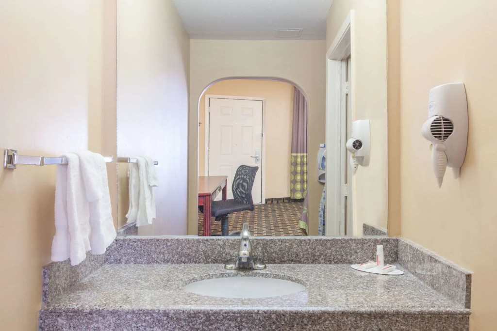 Platinum Inn