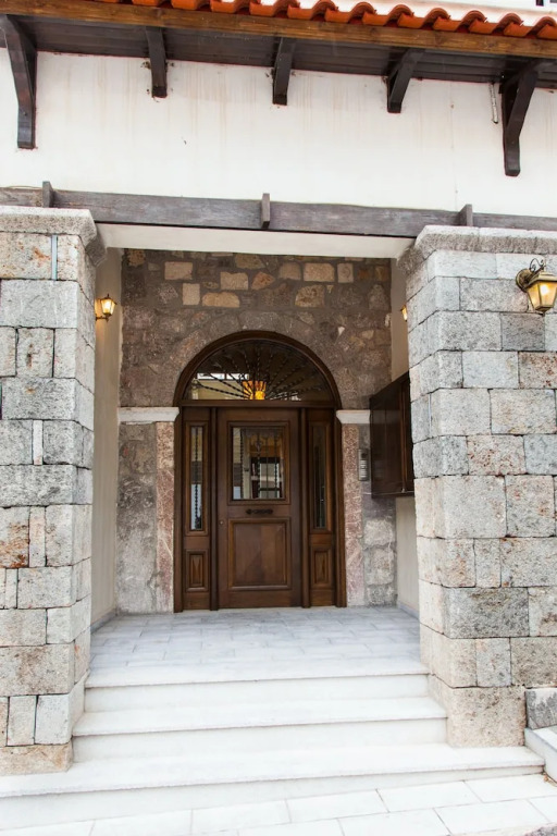 Apollon Stone Villa in Delphi