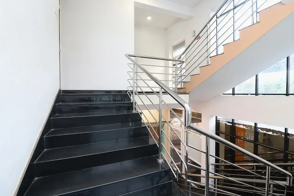 Fabhotel Elite Inn