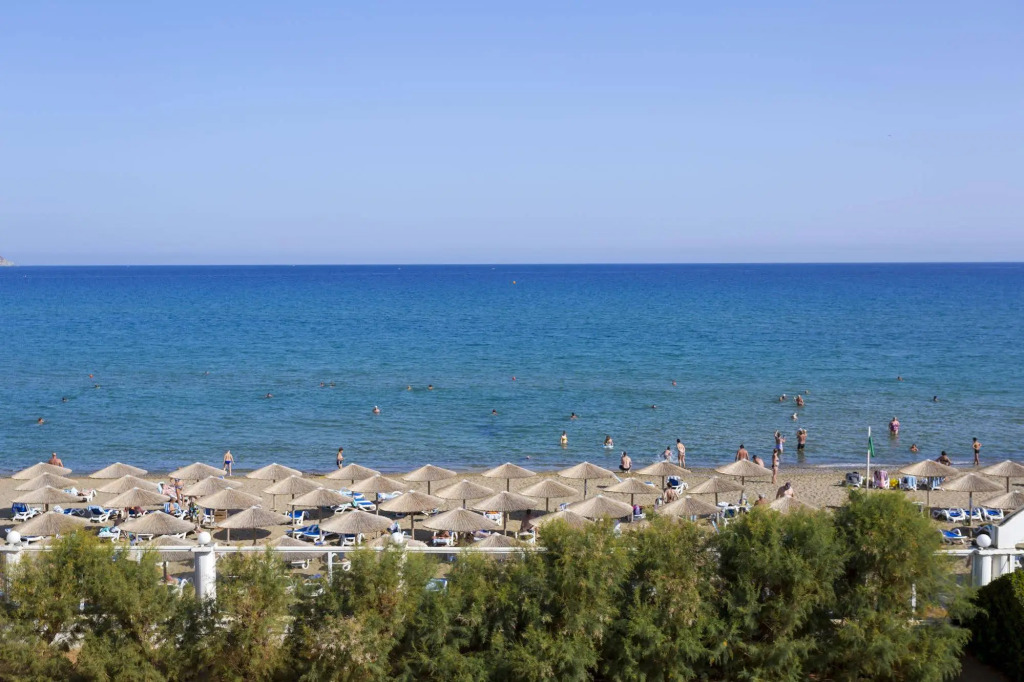 Dessole Dolphin Bay Resort