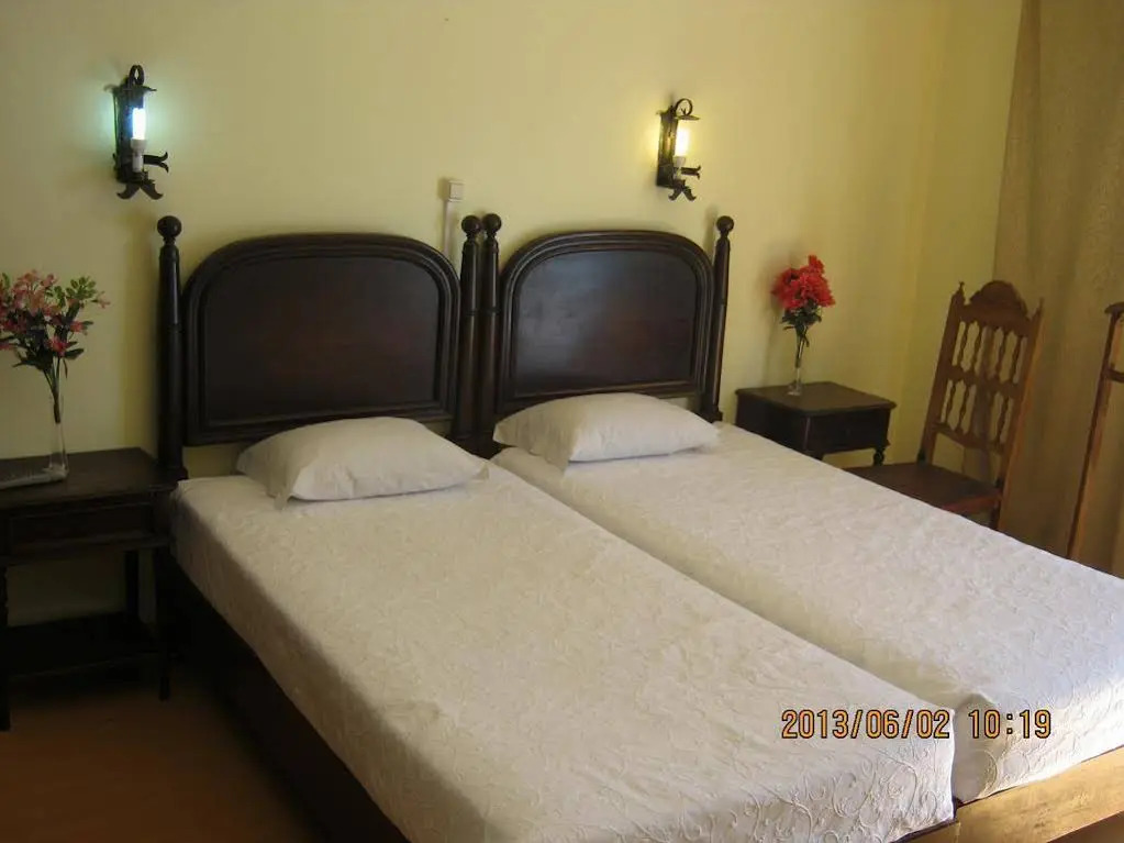 Residencial Miradoiro Guest House