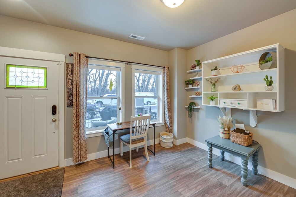 Coopers Cottage~ River Views+pet Friendly